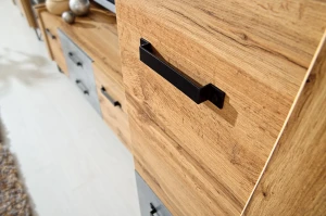 Úzká šatní skříň 45 cm do ložnice Lofter LO2 Beton Millenium Dub Wotan