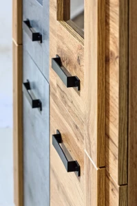 Otevřená knihovna do obývacího pokoje a ložnice se 2 dvířky 90 cm Lofter LO4 Betonový Millenium Oak Wotan