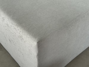 Jednolůžková čalouněná postel SENIVA 90x200 šedá