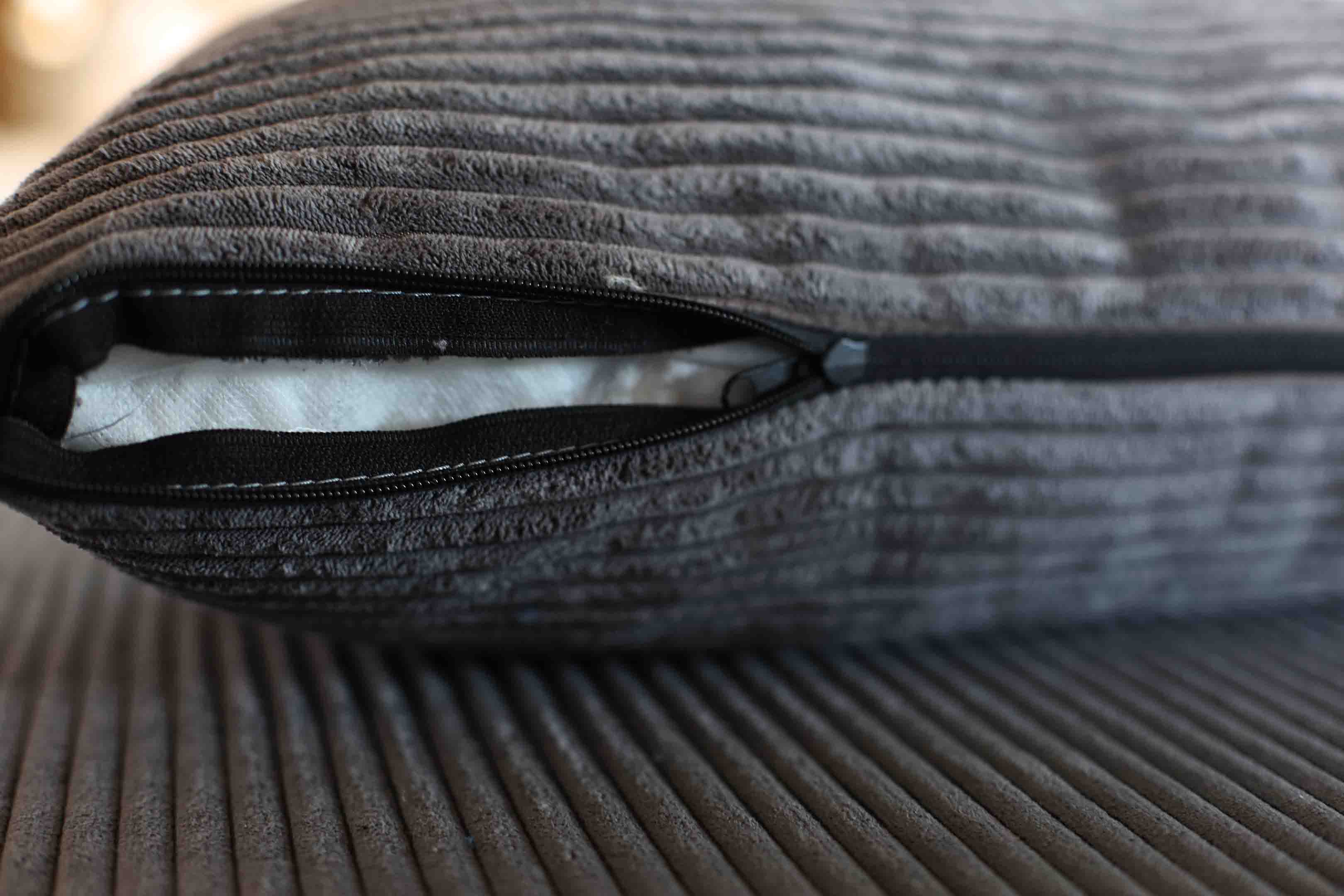 Rozkládací pohovka s funkcí spaní Lunera 2 manšestr růžová